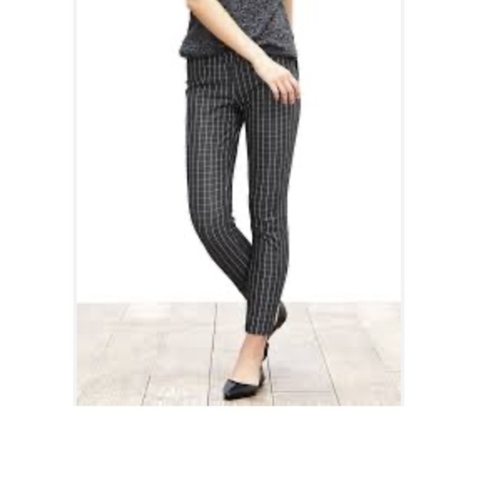 Banana Republic Sloan window pane gray and white trouser pants size 4